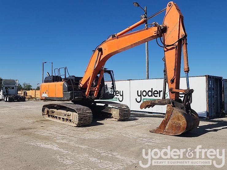 2015-hitachi-zx300-lc-6-image-7