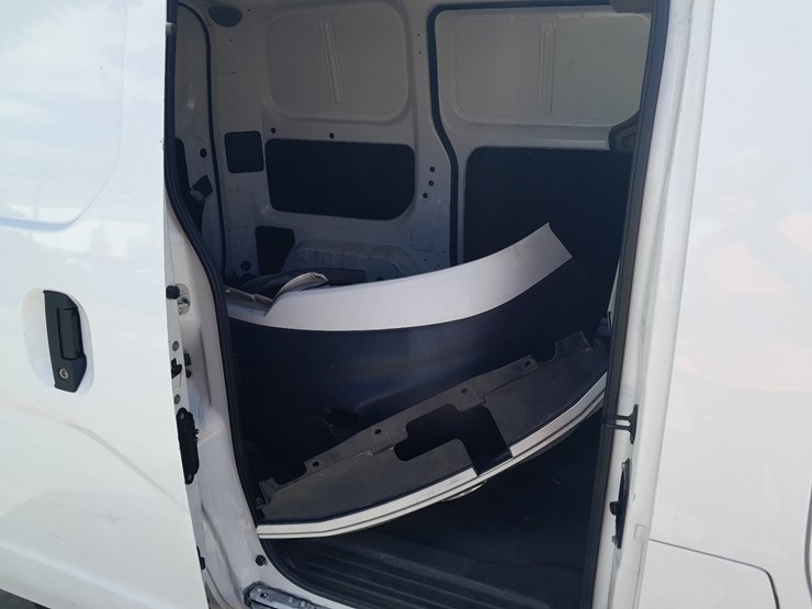 nissan-nv200-image-5
