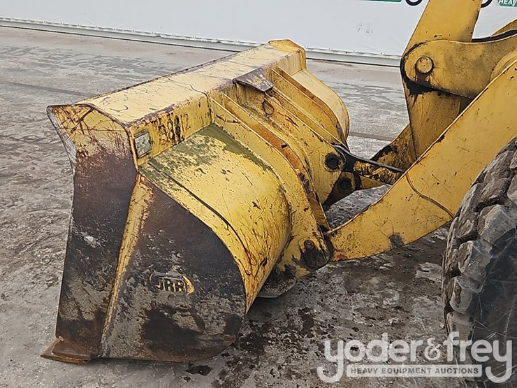 2005-komatsu-wa200-5-image-13