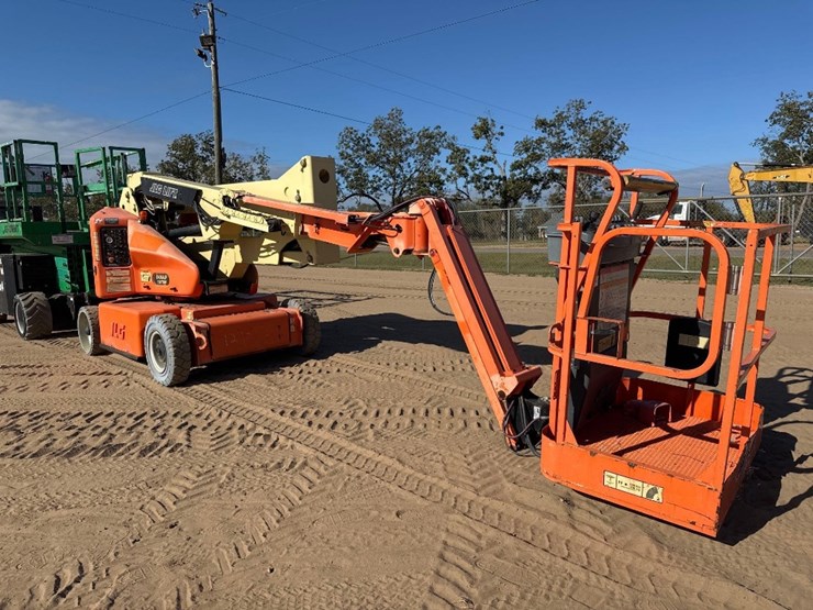 2008-jlg-e400ajpn-image-8