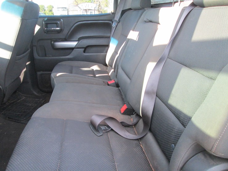 2016-chevrolet-silverado-image-19