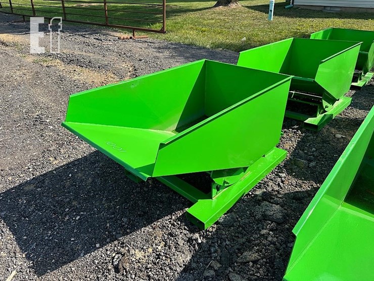 hurricane-1/4-yard-dump-hopper-image-1