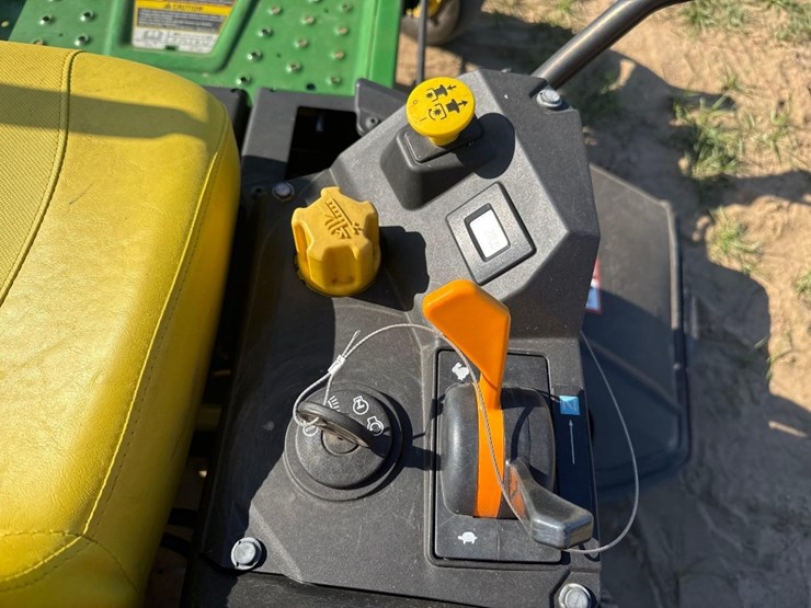 john-deere-la-image-17