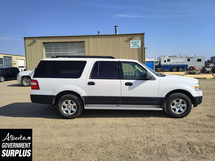 2011-ford-expedition-image-26