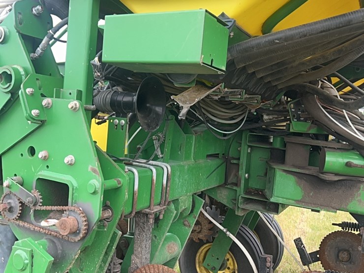 john-deere-16-image-54
