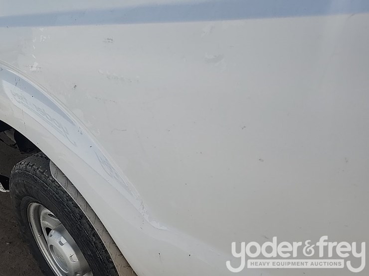 2011-ford-f250-image-15