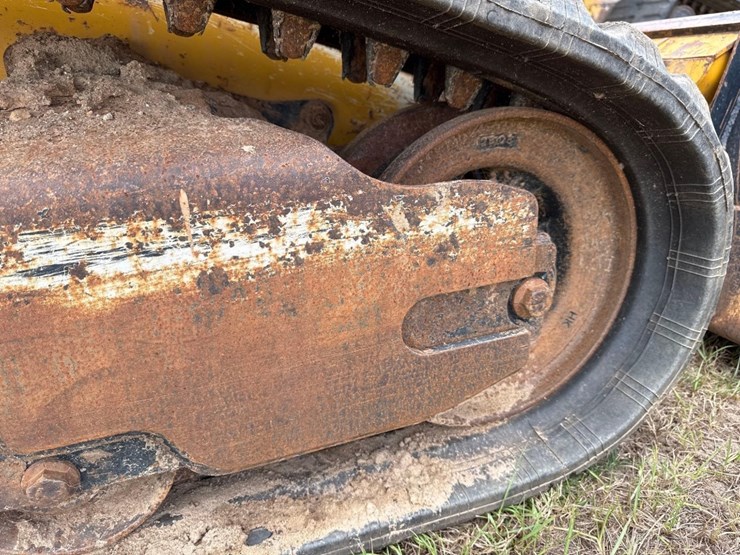 deere-317g-image-14