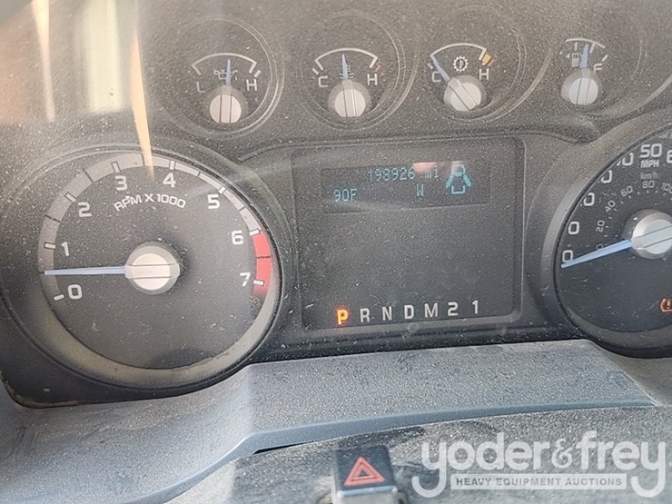 2015-ford-f250-xl-image-35