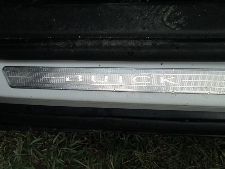 2019-buick-encore-image-32