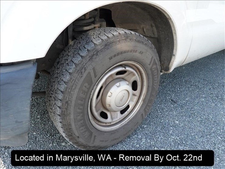2015-ford-f250-xl-image-14