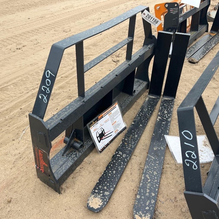 UNUSED LANDHONOR MPF-11-2000G PALLET FORKS FRAME