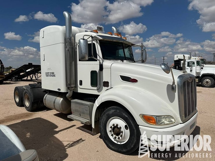 2009-peterbilt-386-image-4
