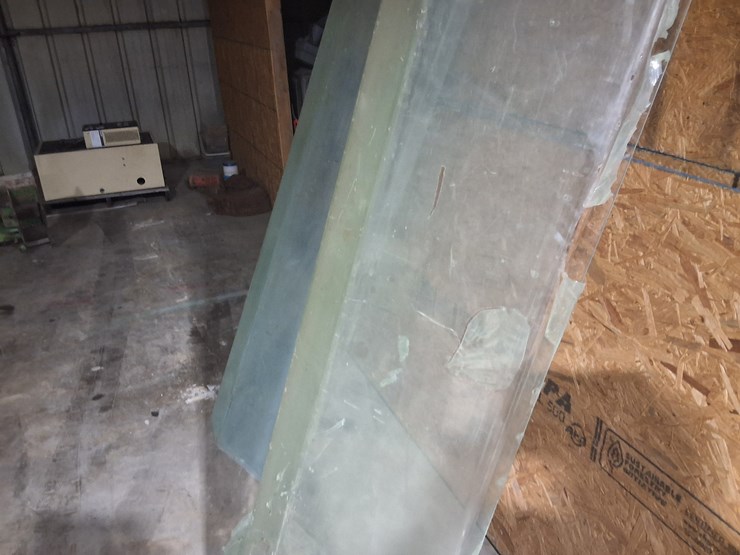 #523-•-lot-of-unused-plexiglass-for-serving-bars-with-brackets-image-5