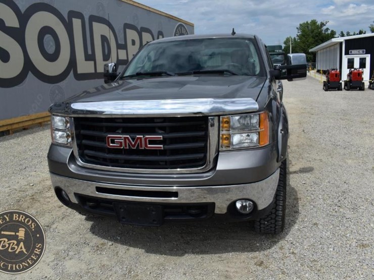 2007-gmc-sierra-2500-image-33