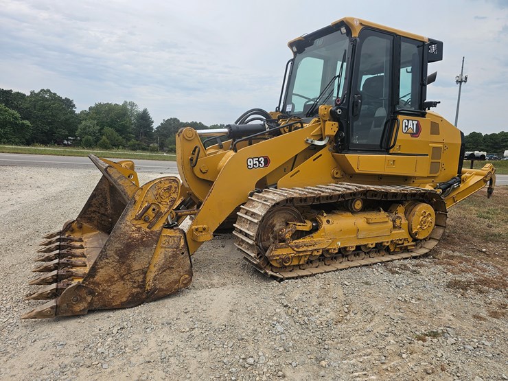 2023-caterpillar-953-image-3