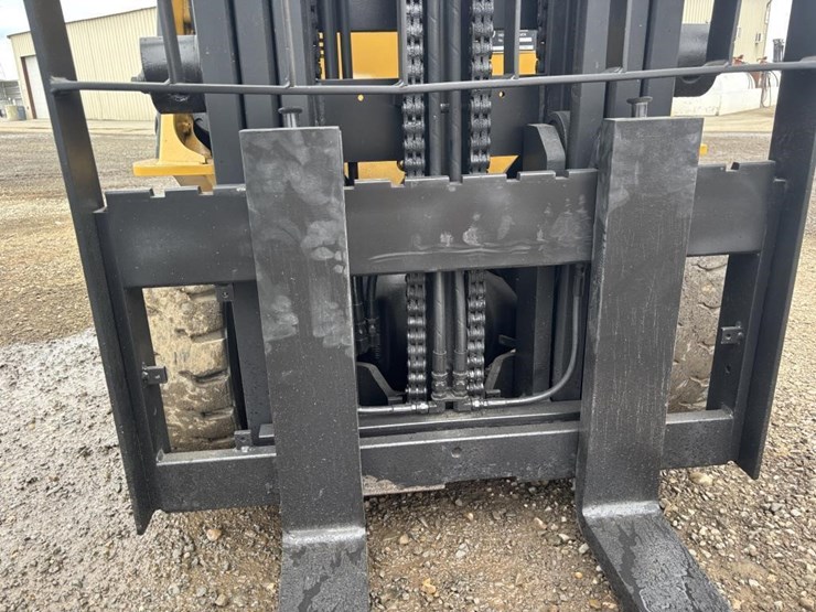 2016-caterpillar-2c6000-image-9