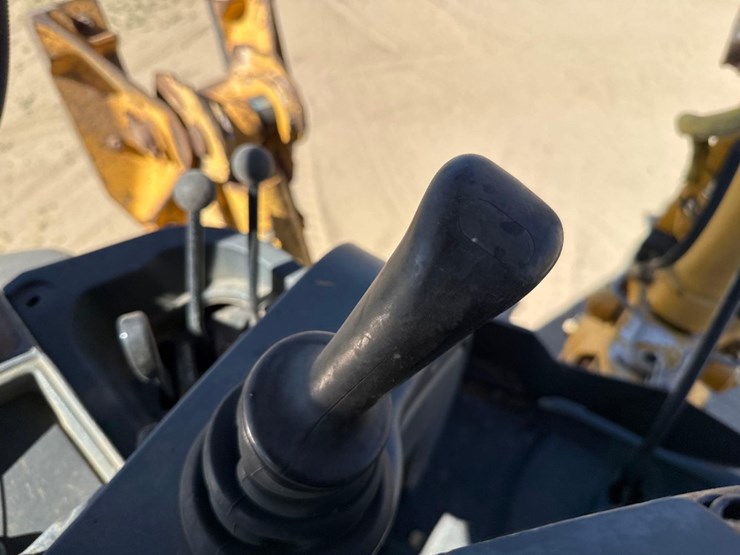 2006-deere-310sg-image-31