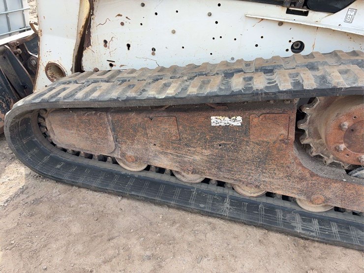 2008-bobcat-t300-image-8