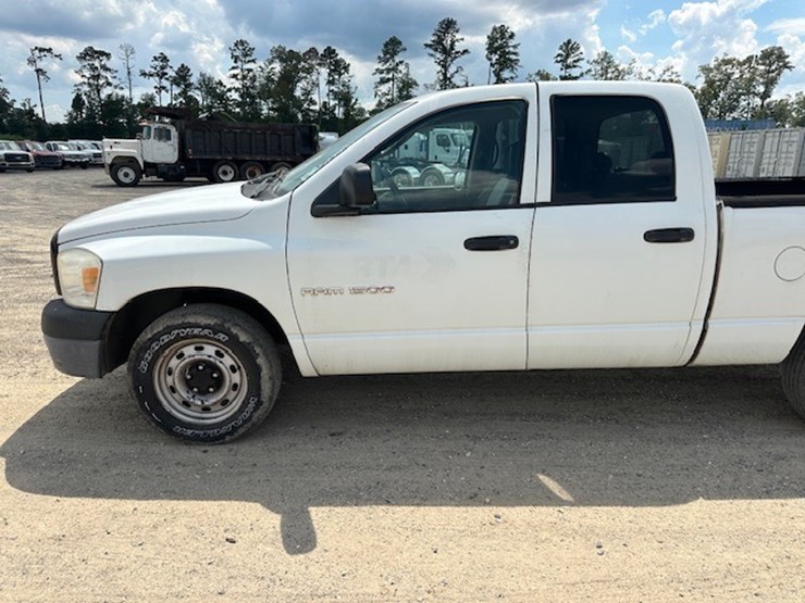 dodge-ram-1500-image-11