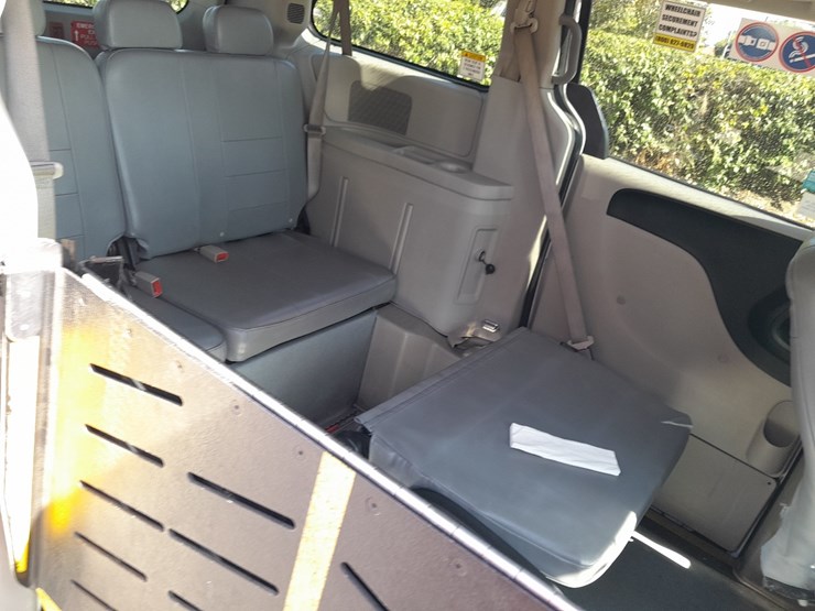 dodge-caravan-image-7