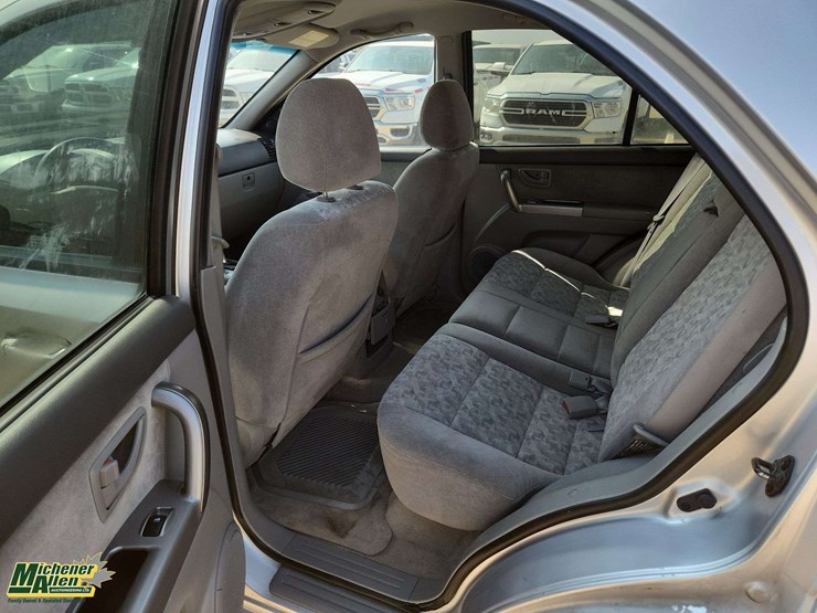 2006-kia-sorento-lx-image-13