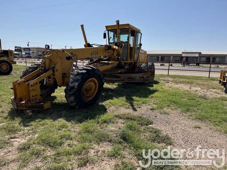deere-672b-image-1