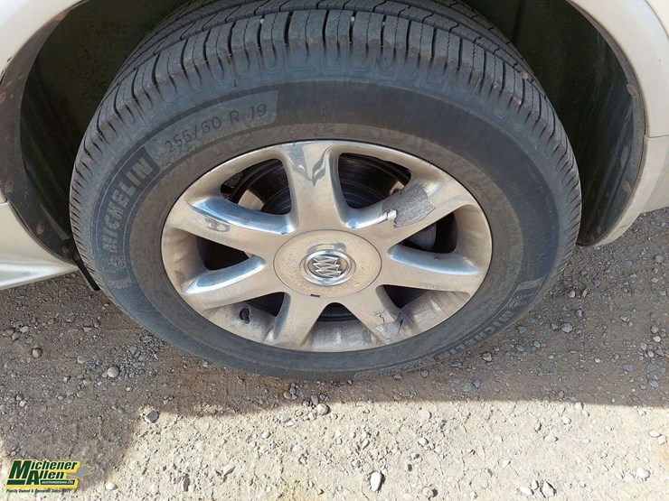 2009-buick-enclave-cxl-image-16