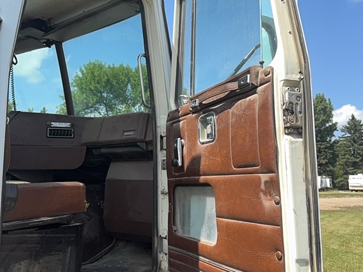 1991-caterpillar-3406b-image-16