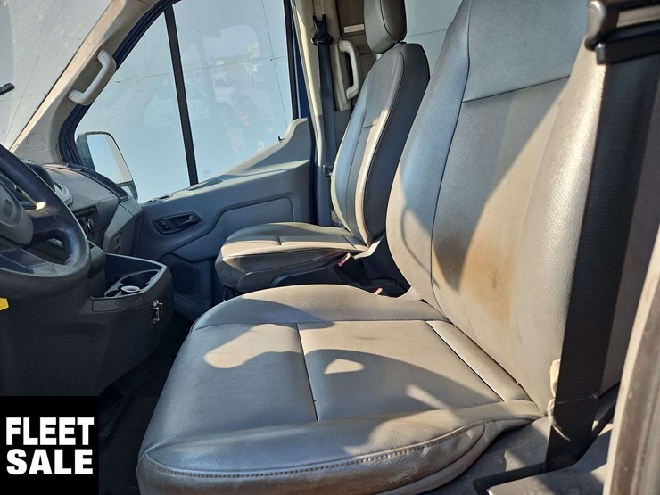 2019-ford-transit-image-13