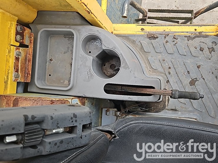 2005-komatsu-wa200-5-image-24