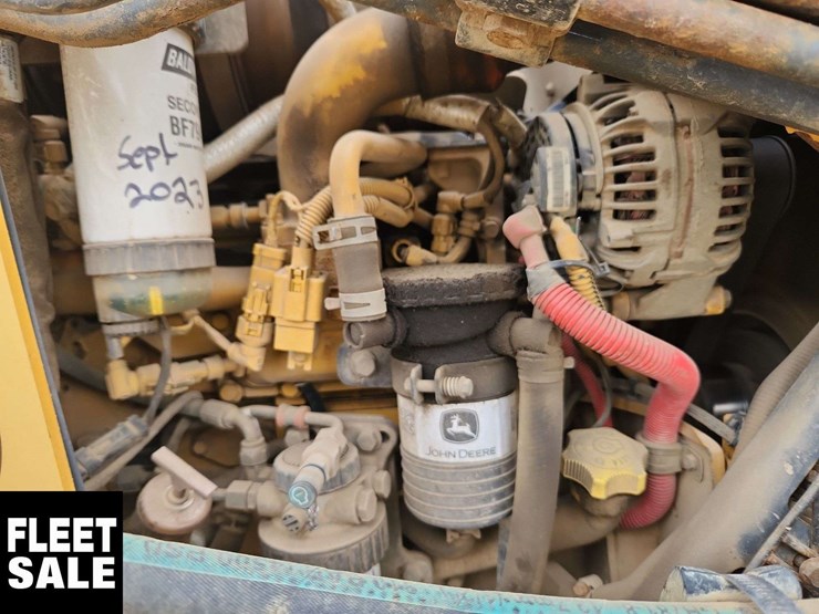 john-deere-310-image-37