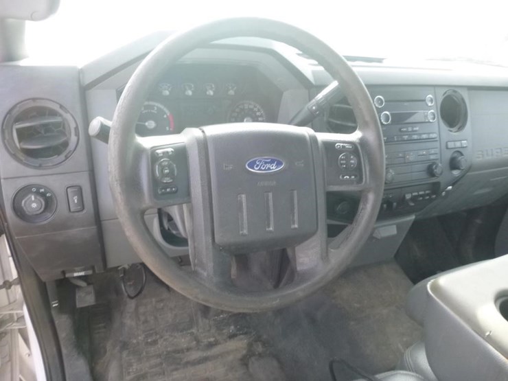 2016-ford-f550-image-18