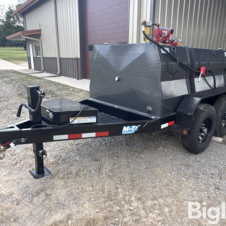 2024 M-T 750-Gal T/A Fuel Trailer