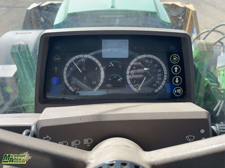 2015-john-deere-6125m-image-12