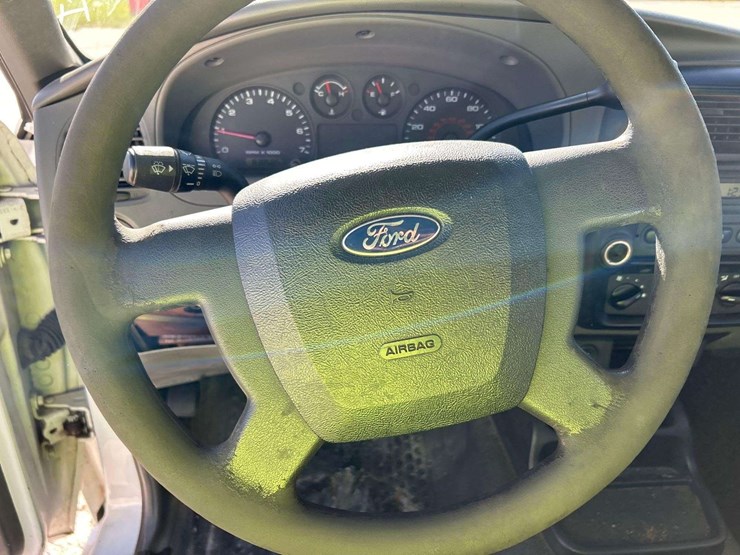 2011-ford-ranger-image-13