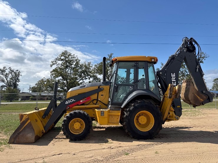 2018-deere-410l-image-1