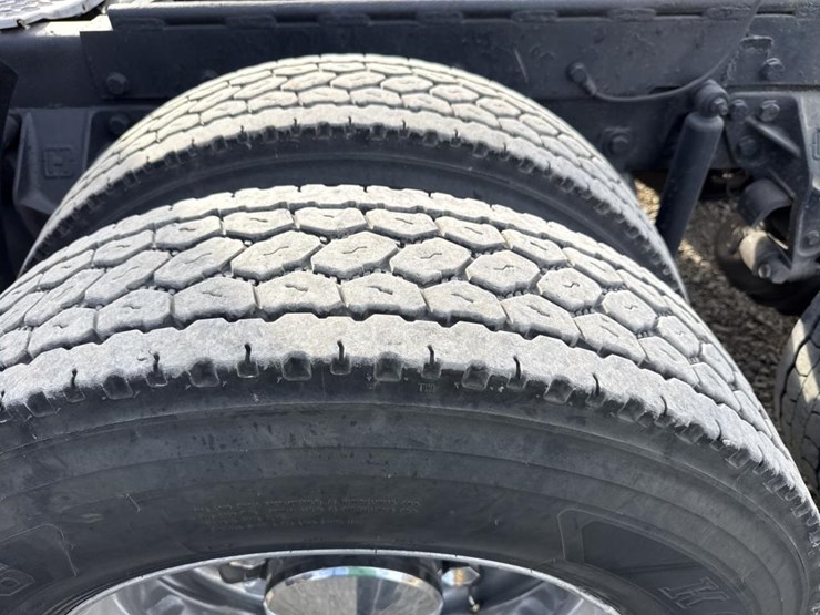 western-star-4964ex-image-60