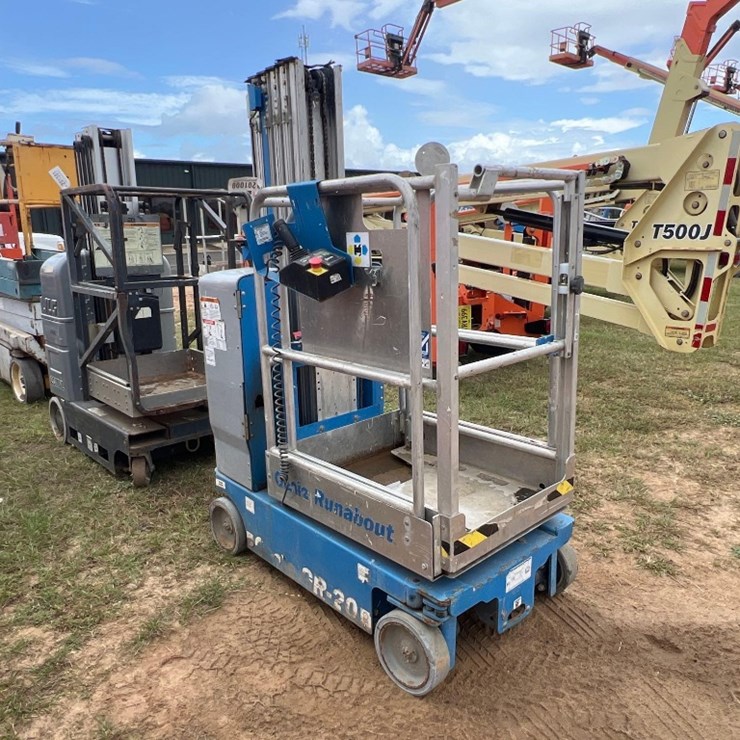 2019 GENIE GR20