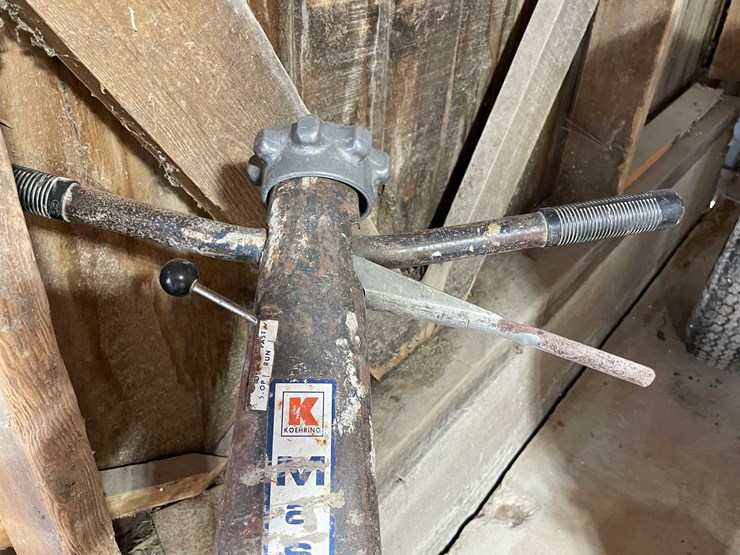 #1937-•-master-koehring-concrete-finishing-machine-image-7