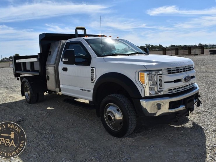 2017-ford-f550-image-25