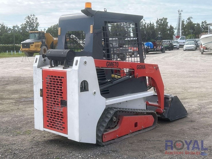 2025-ggma-gm670-compact-track-loader-skid-steer-image-3
