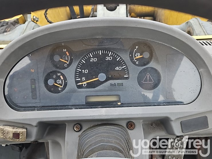 2005-komatsu-wa200-5-image-28