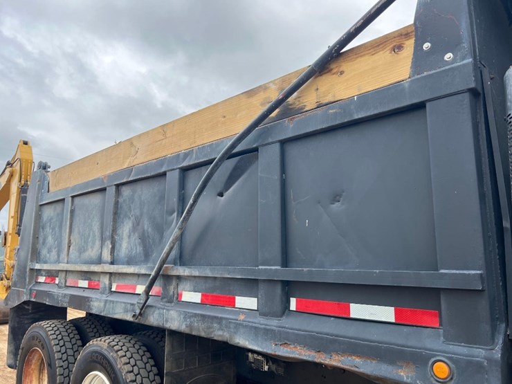 2002-mack-rd688s-image-20
