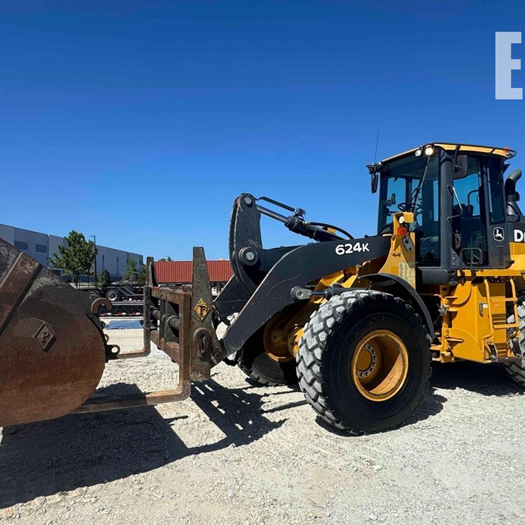 2017 DEERE 624KII