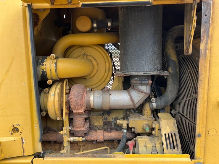 caterpillar-d5n-xl-image-21