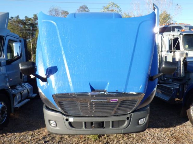 2020-freightliner-cascadia-125-image-13