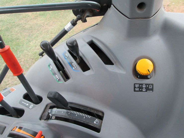 2020-kubota-la1154-image-38