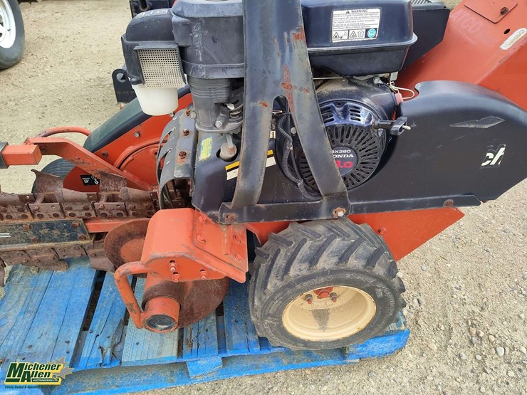 2006-ditch-witch-1330-image-9