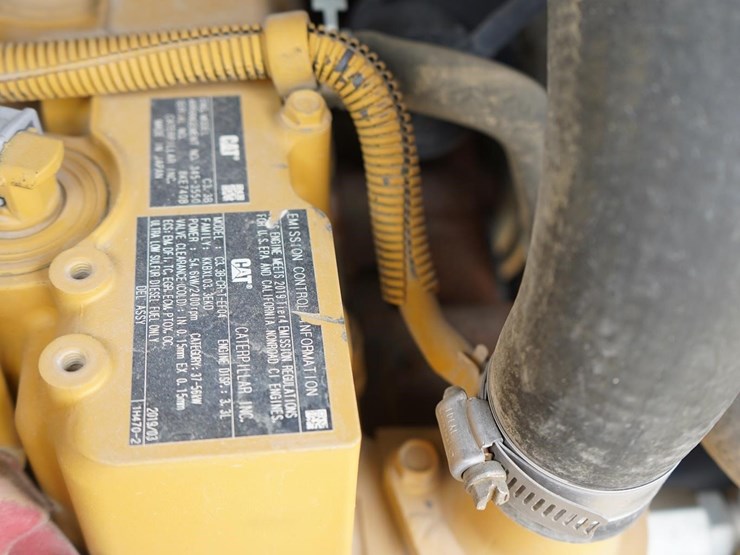 2019-caterpillar-262d-image-19