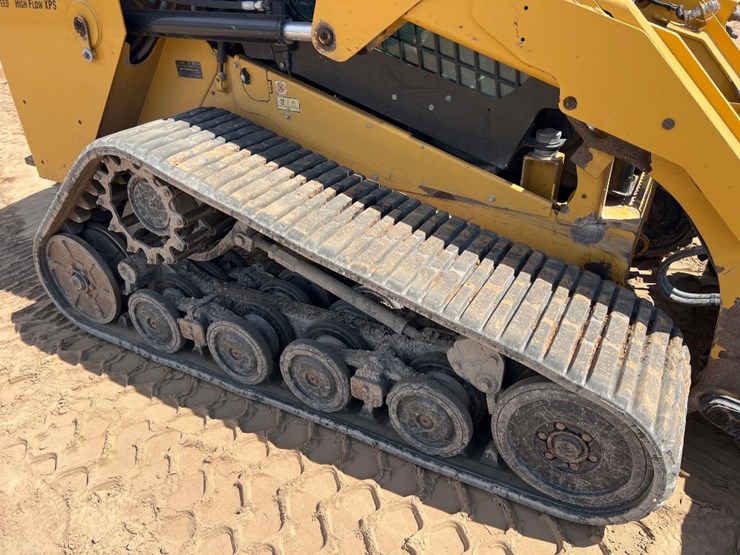 2016-caterpillar-277d-image-12